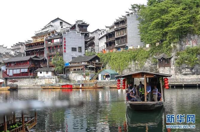 起鱼喽！江苏盱眙渔民冬捕起鱼 喜迎新春好“丰”景